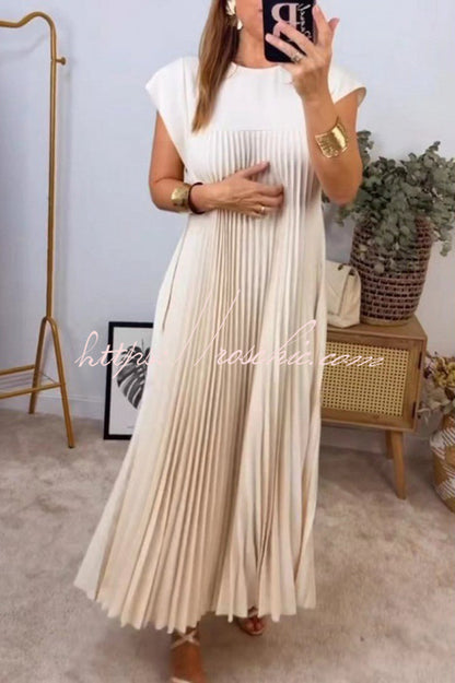 Polished Dress with an Effortless Classic Look