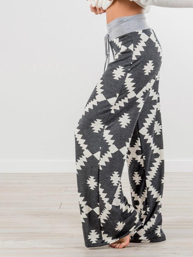 Classic Vintage Pants with a Flattering Fit