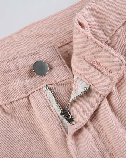 Effortlessly Elegant Pants with a Timeless Design