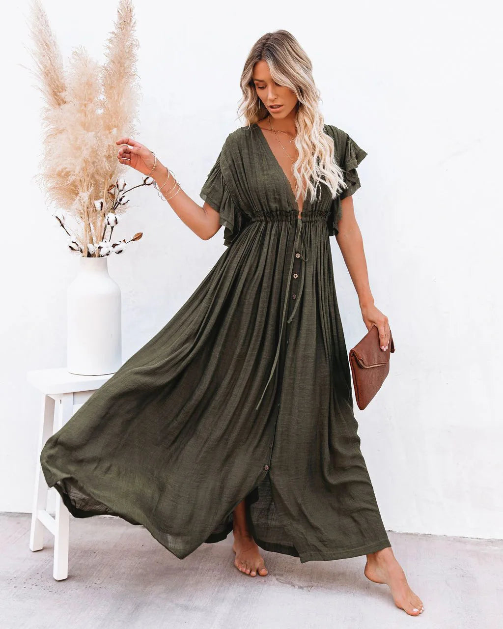 Sophisticated Dress with a Clean Classic Look