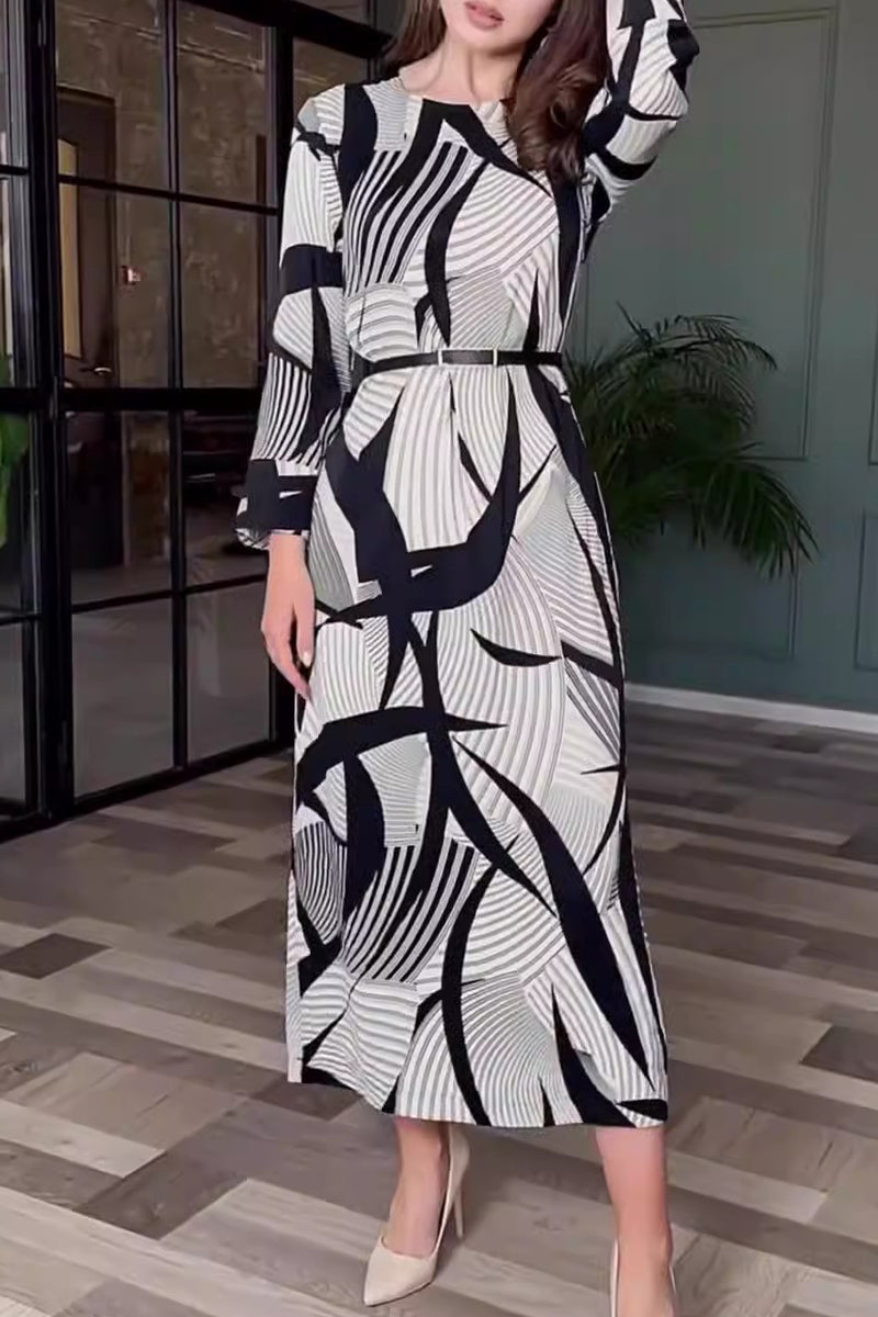 Classic Vintage & Enduringly Stylish Dress