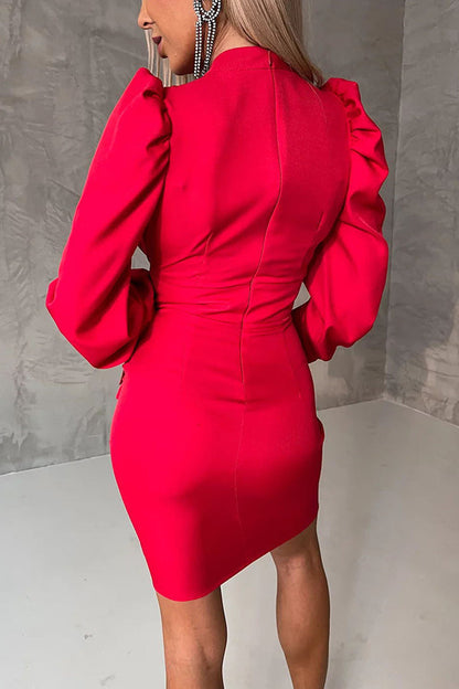 Effortlessly Elegant Dress with a Timeless Design