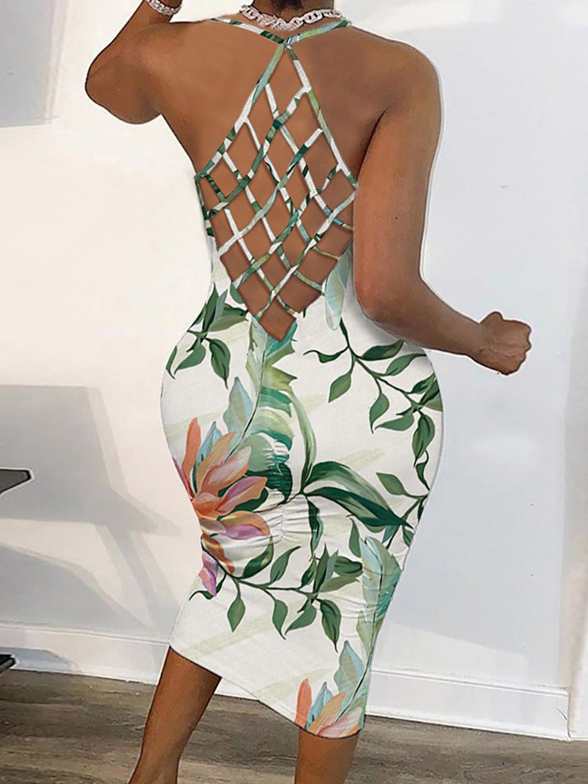 Sophisticated Dress with a Clean Classic Look