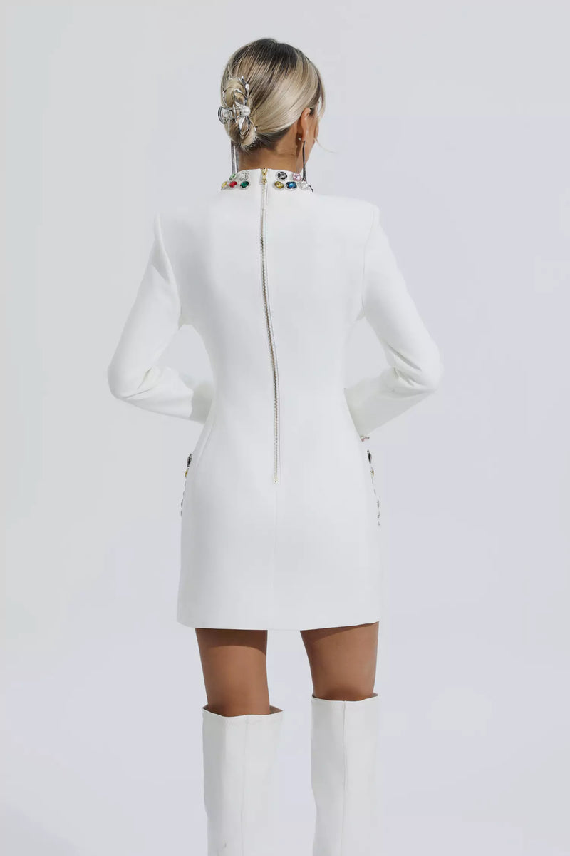 Well Tailored Dress with a Graceful Silhouette