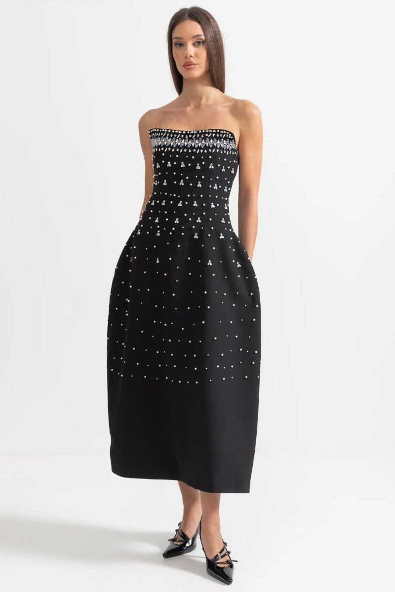 Classic Vintage Dress with a Flattering Fit
