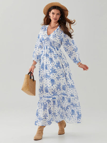 Beautifully Finished Dress in a Timeless Design