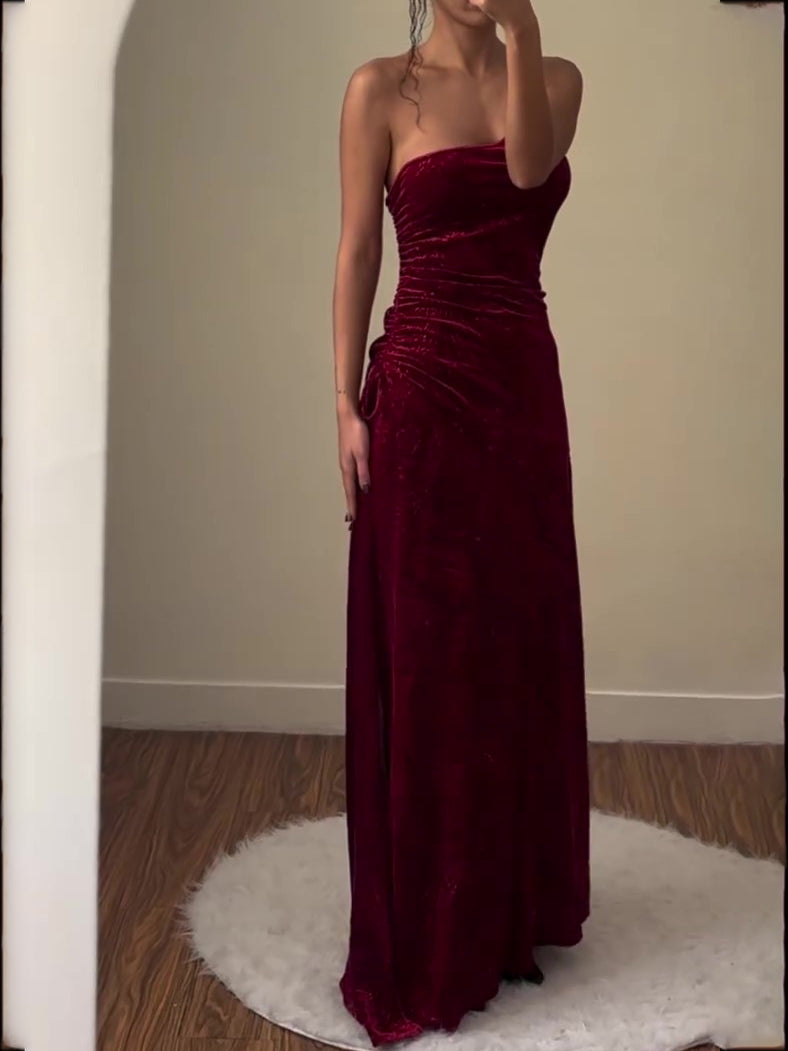 Classic Vintage & Enduringly Stylish Garment