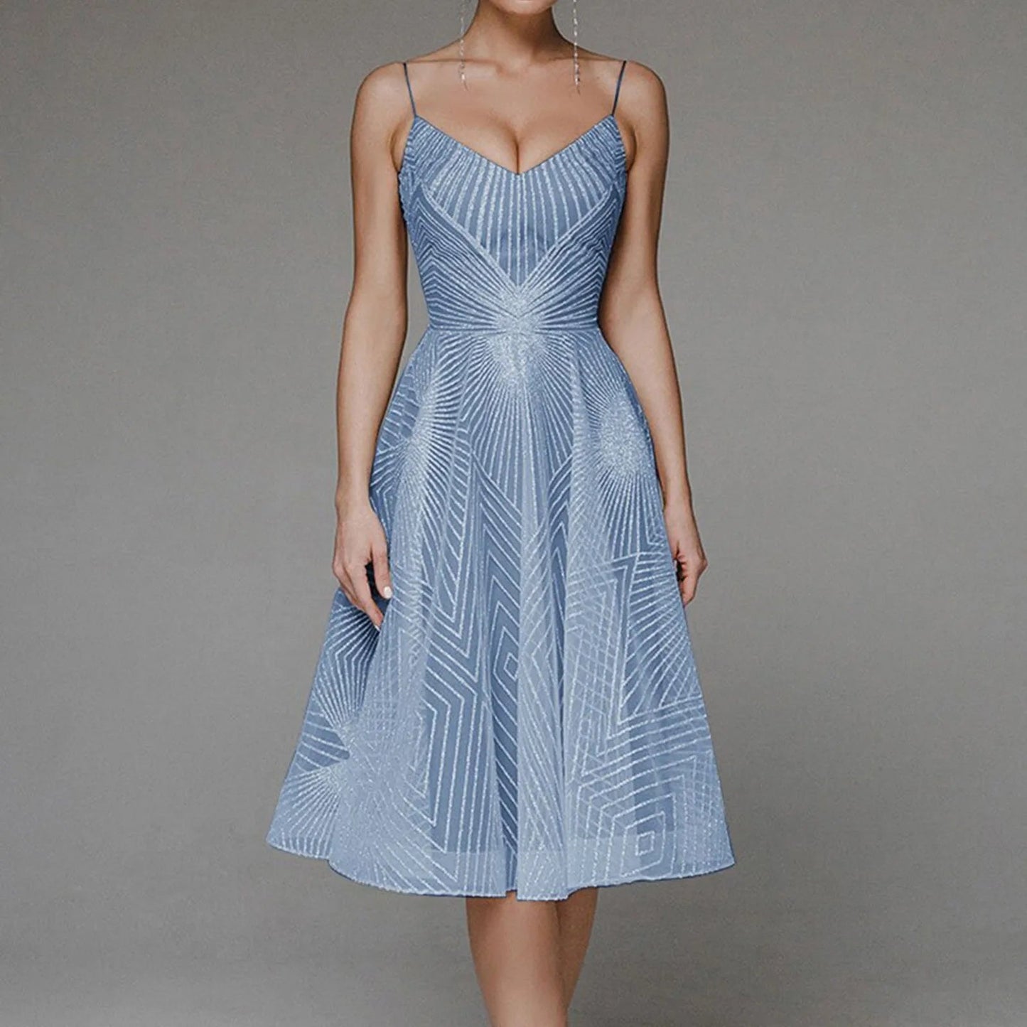 Beautifully Crafted Dress in a Classic Style