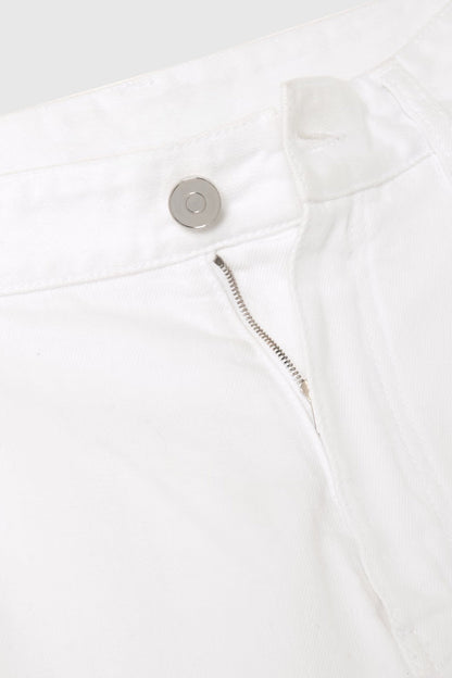 Effortlessly Elegant Garment with a Timeless Design