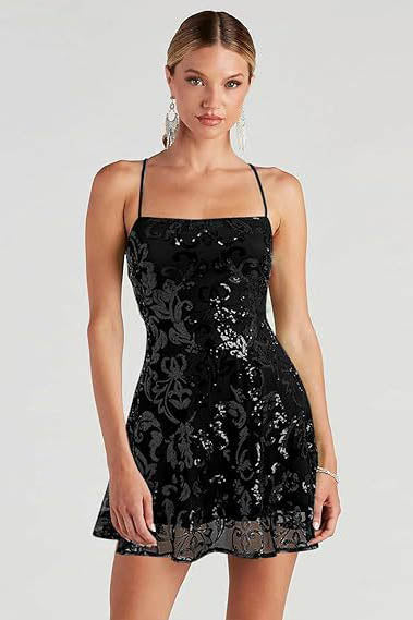 Well Tailored Dress with a Graceful Silhouette