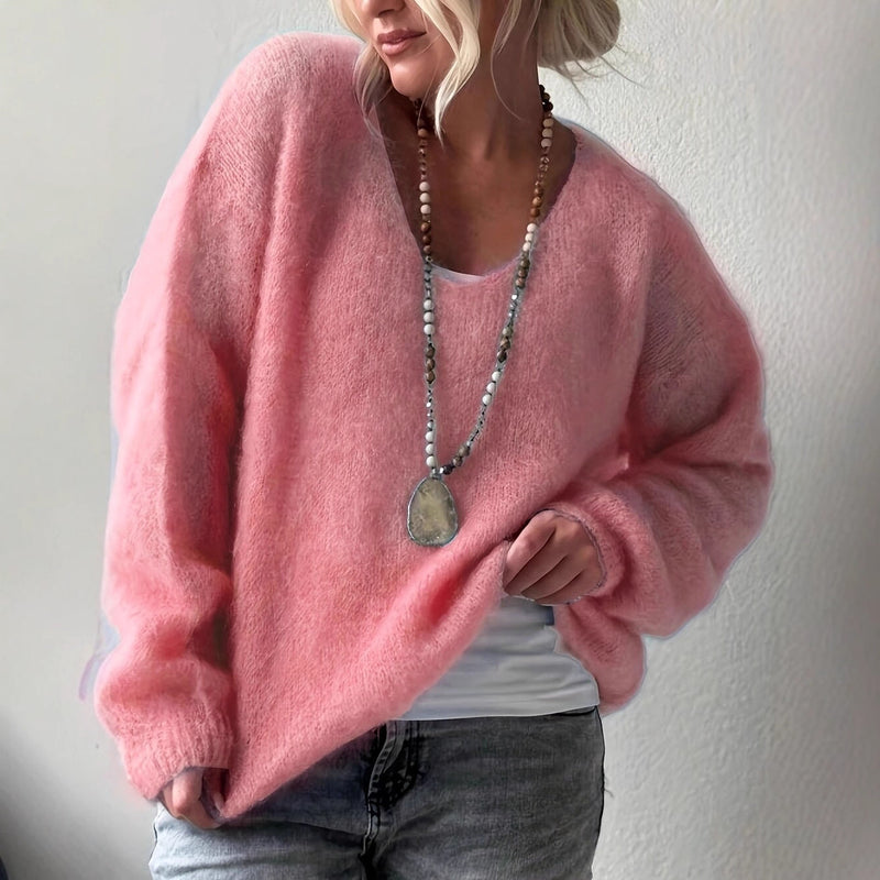 Effortlessly Elegant Sweater with a Timeless Design