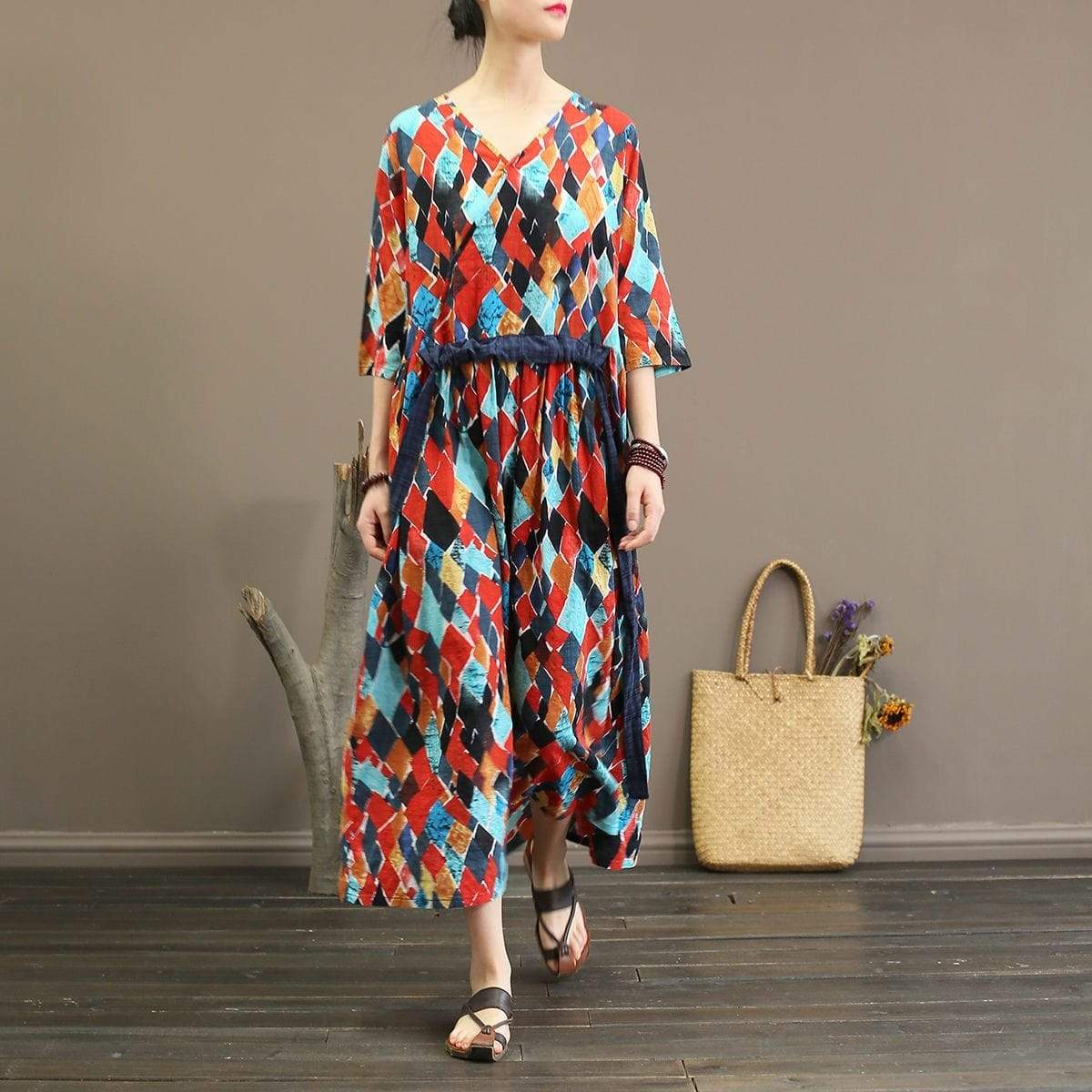 Classic Vintage Dress with a Flattering Fit