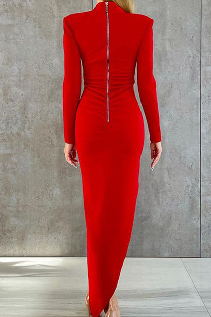 Well Tailored Dress with a Graceful Silhouette