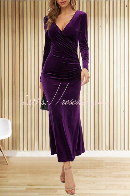 Classic Vintage & Enduringly Stylish Dress