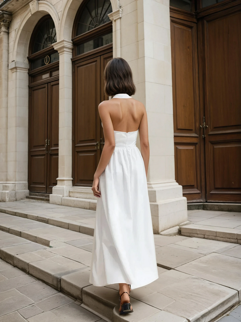 Beautifully Finished Dress in a Timeless Design