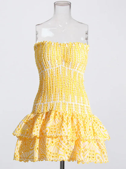 Effortlessly Elegant Dress with a Timeless Design