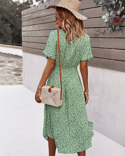 Classic Vintage & Enduringly Stylish Dress