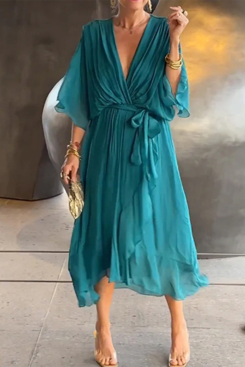 Sophisticated Dress with a Clean Classic Look