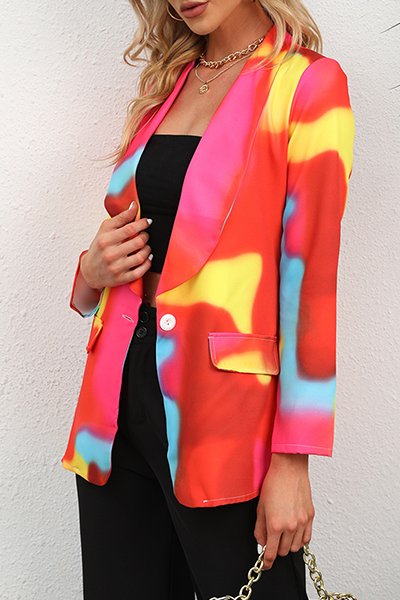 Effortlessly Elegant Garment with a Timeless Design