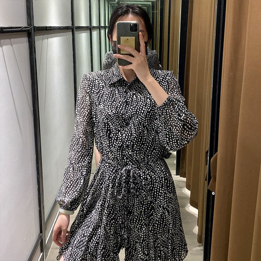 Polished Dress with an Effortless Classic Look