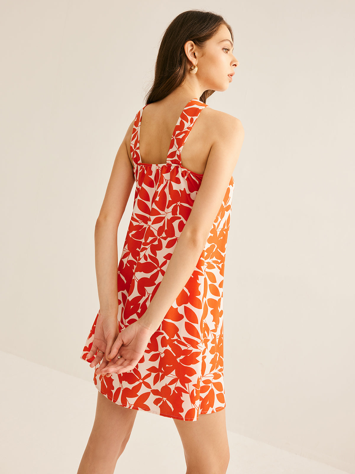 Gracefully Styled Dress for Any Occasion