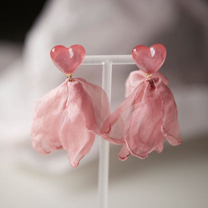 Charming Earring for Any Occasion