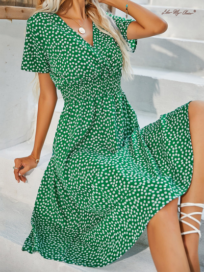 Beautifully Crafted Dress in a Classic Style