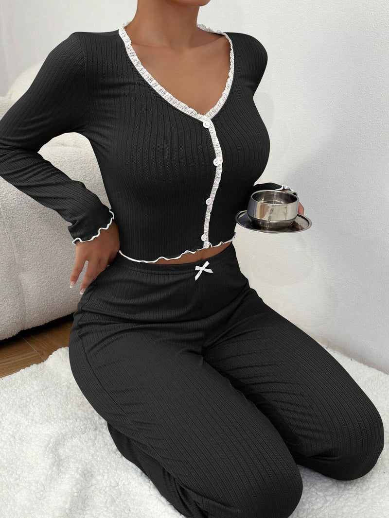 Well Tailored Pants with a Graceful Silhouette