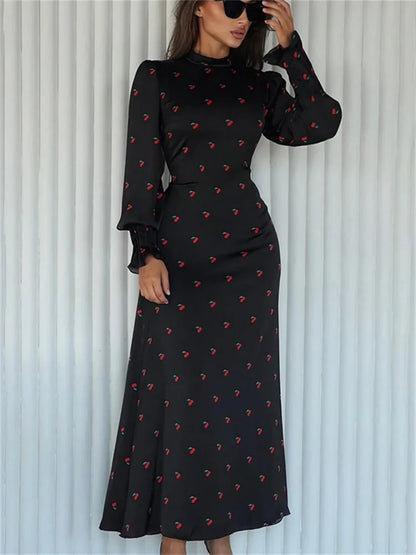 Classic Vintage Dress with a Flattering Fit