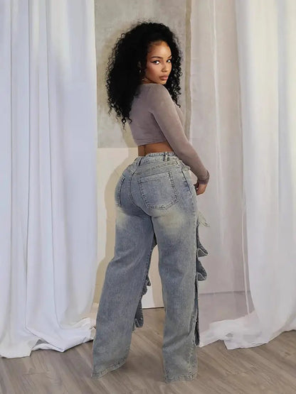 Well Tailored Pants with a Graceful Silhouette