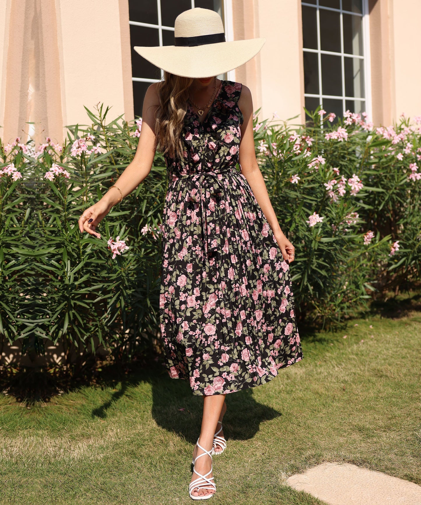 Sophisticated Dress with a Clean Classic Look