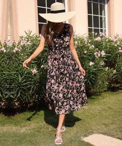 Sophisticated Dress with a Clean Classic Look