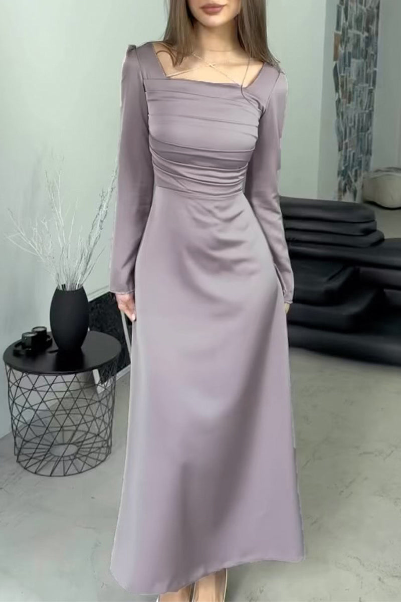Gracefully Styled Dress for Any Occasion
