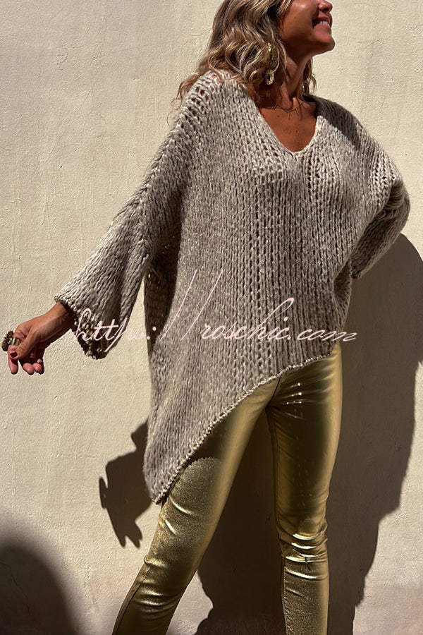 Well Tailored Sweater with a Graceful Silhouette
