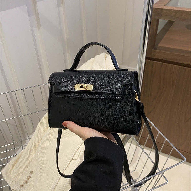 Classic Vintage Bag with a Flattering Fit