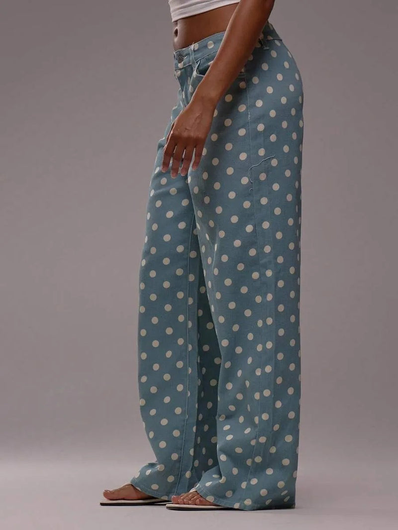 Sophisticated Garment with a Clean Classic Look