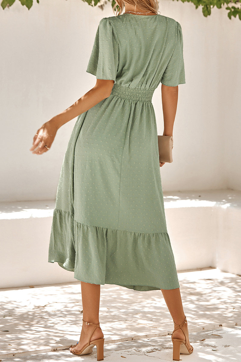 Sophisticated Dress with a Clean Classic Look