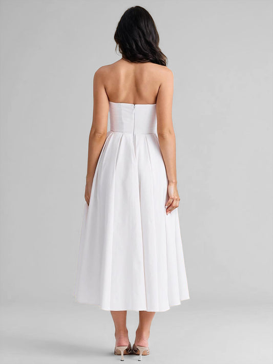 Well Tailored Dress with a Graceful Silhouette
