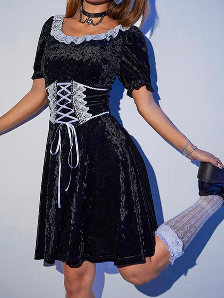 Beautifully Crafted Dress in a Classic Style
