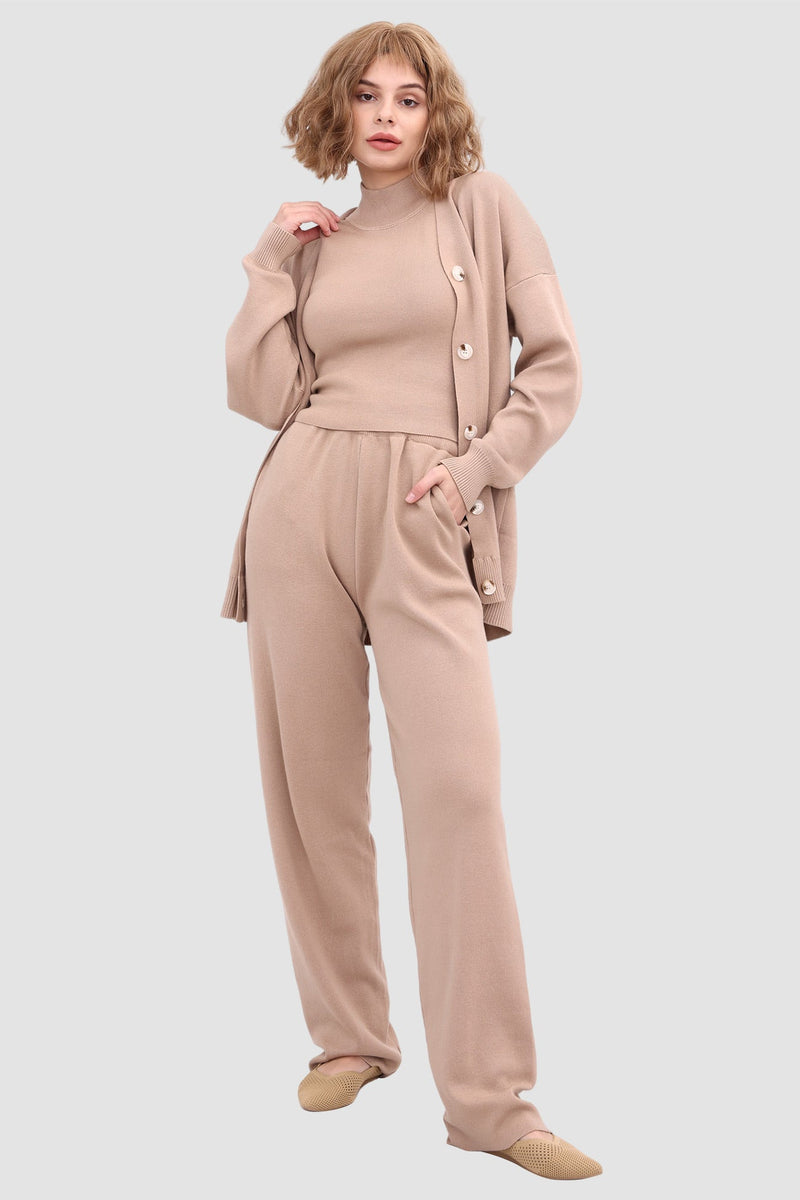 Beautifully Finished Pants in a Timeless Design