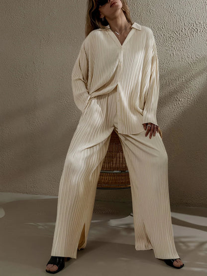 Well Tailored Pants with a Graceful Silhouette