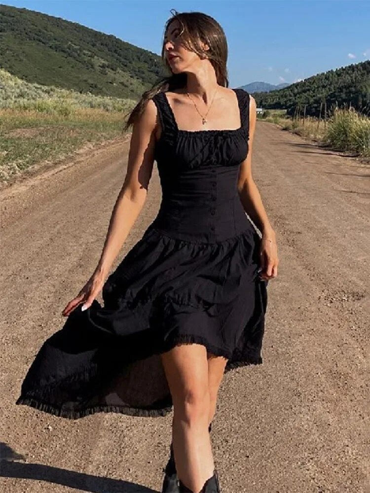Well Tailored Dress with a Graceful Silhouette
