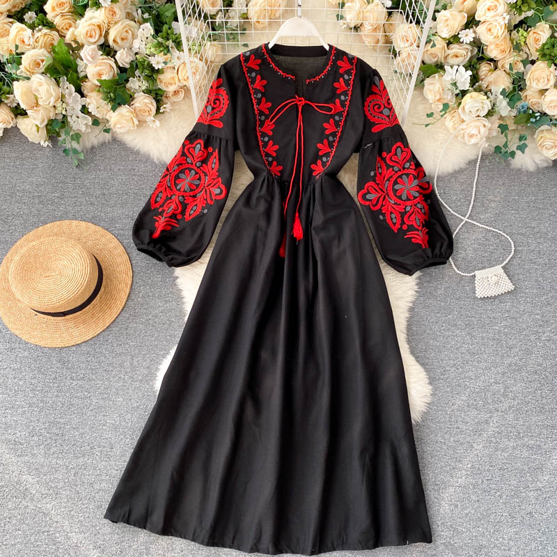 Polished Dress with an Effortless Classic Look