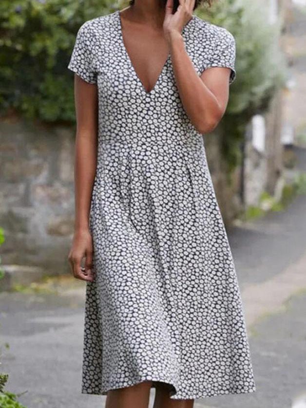 Beautifully Crafted Dress in a Classic Style
