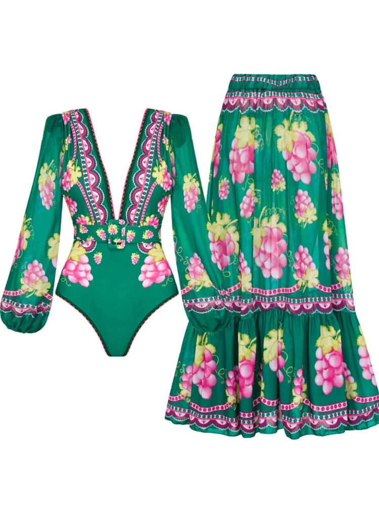 Effortlessly Elegant Garment with a Timeless Design