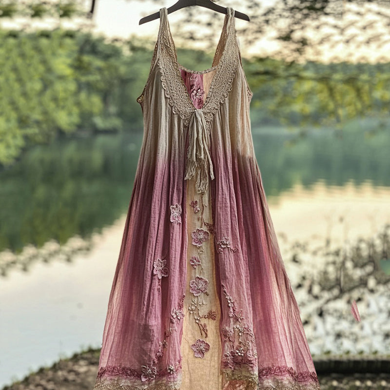 Classic Vintage & Enduringly Stylish Dress