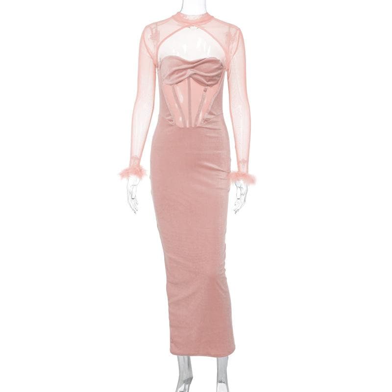 Beautifully Finished Dress in a Timeless Design