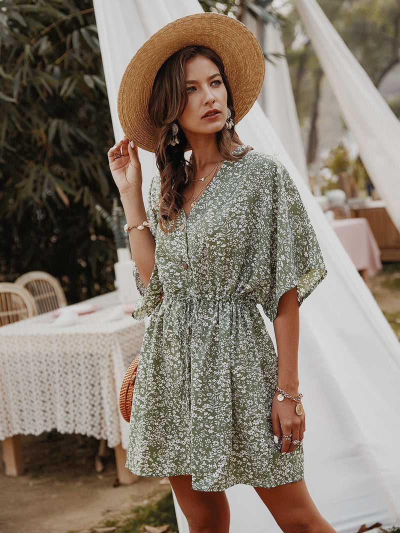 Sophisticated Dress with a Clean Classic Look