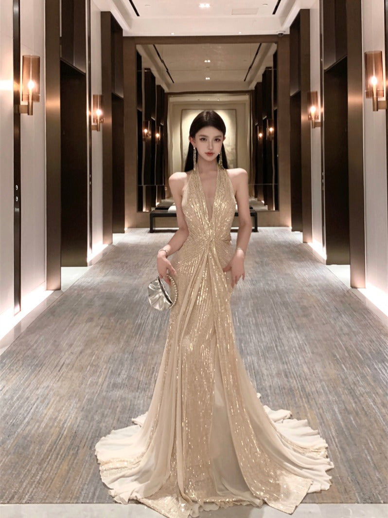 Gracefully Styled Dress for Any Occasion