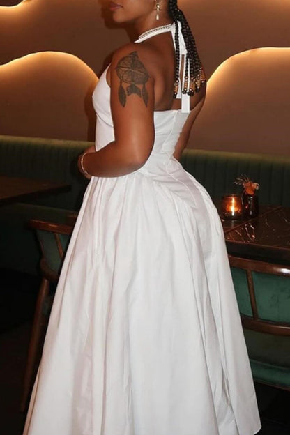 Classic Vintage Dress with a Flattering Fit